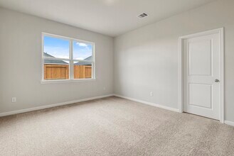 Building Photo - 400 Mystic Slopes Dr