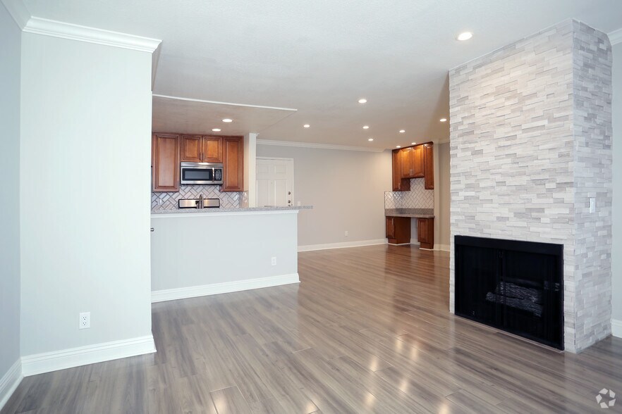 Catalina Luxury Apartments Rentals Studio City, CA