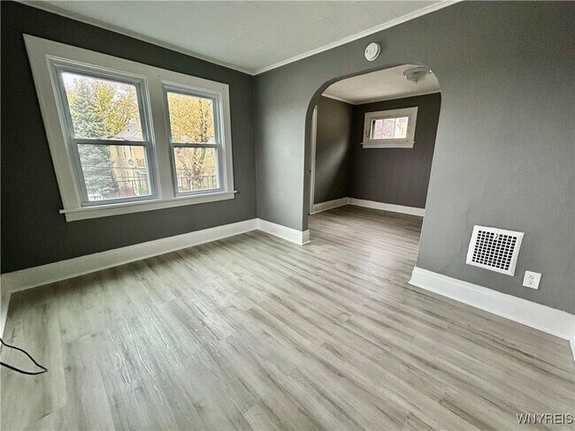 Foto del edificio - 11 Blum Ave