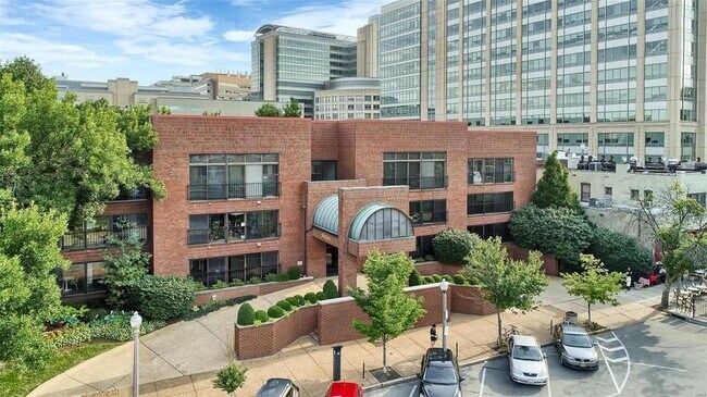 Foto del edificio - 4570 Laclede Ave