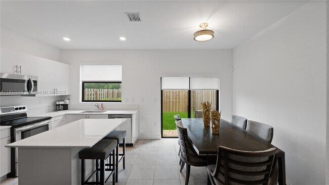 Foto del edificio - 23101 SW 99th Ave