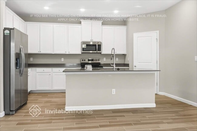 Building Photo - 6334 Starlight Dr