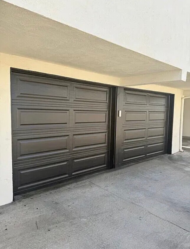 Foto del edificio - 9858 Acacia Ave