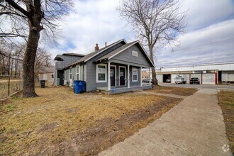 Building Photo - 702 S Trenton Ave