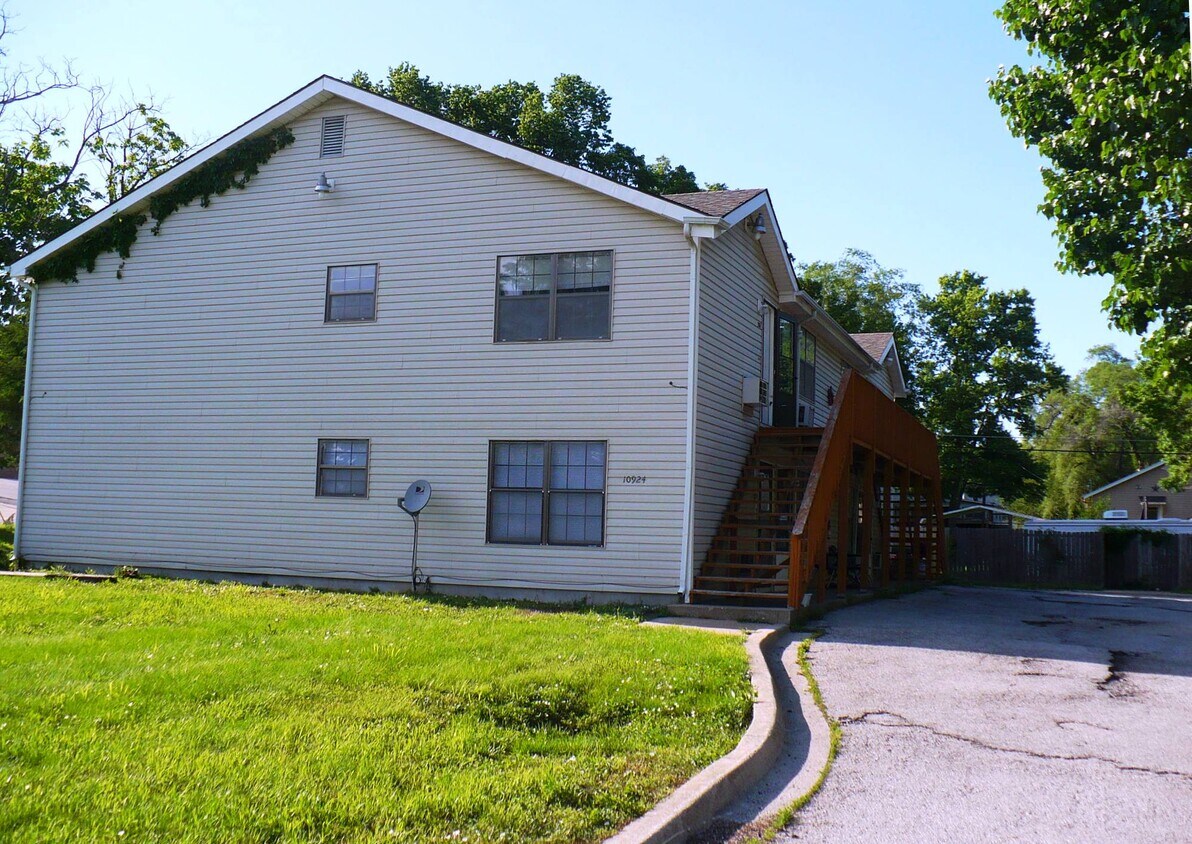 58th st view - 10924 W 58th St