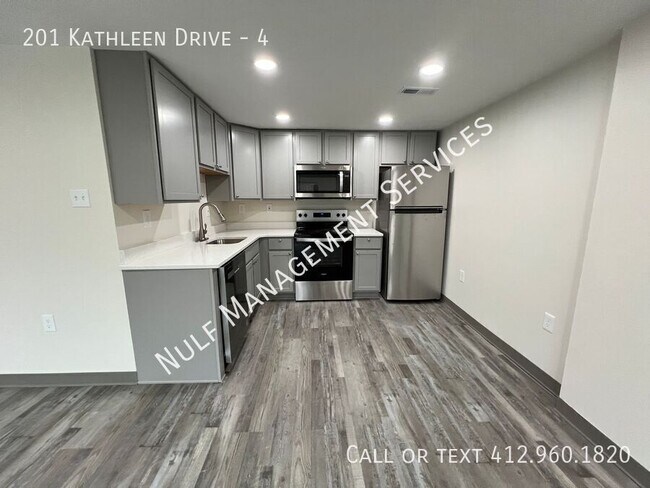 Foto del edificio - 201 Kathleen Dr