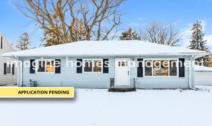Foto principal - 2579 Wheeler St N