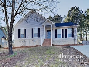 Building Photo - 205 Stockland Rd