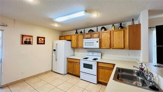 Building Photo - 161 Windrose Dr