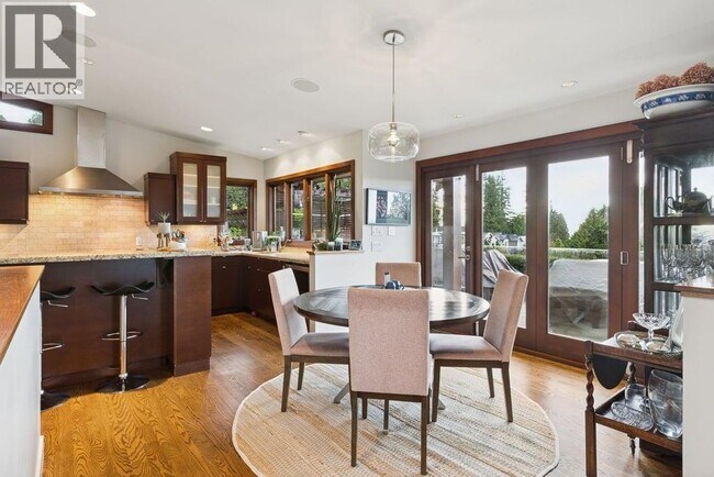 Photo du bâtiment - 124 Carisbrooke Crescent