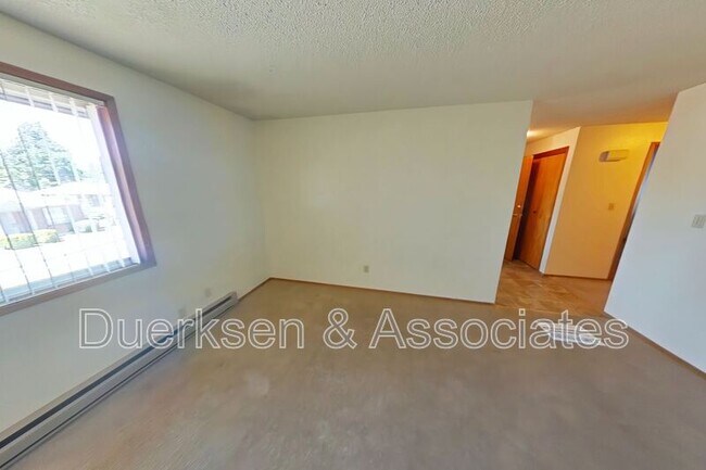 Foto del edificio - 555 NW Kings Blvd