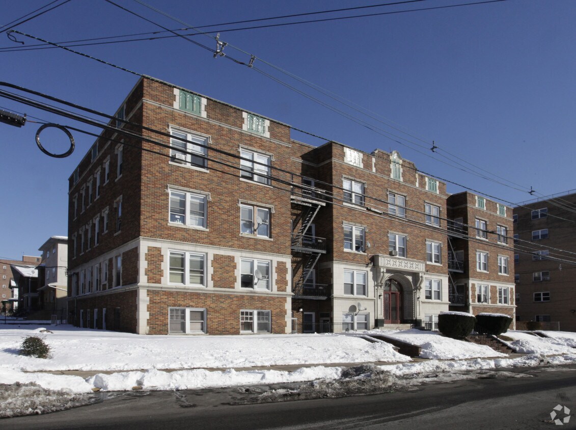 Primary Photo - 434 Cherry St
