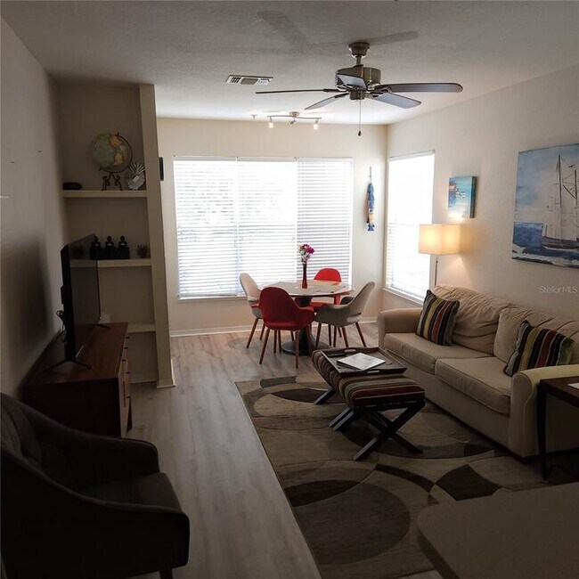 Foto del edificio - 8822 Dunes Ct