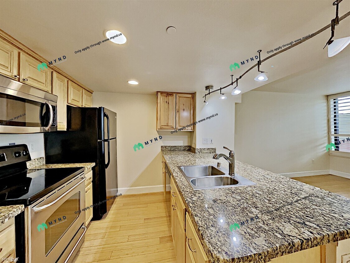 Primary Photo - 450 N Arlington Ave