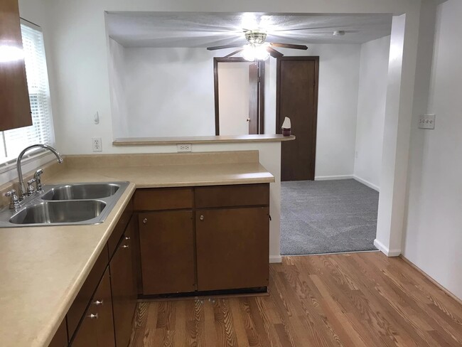 Photo - 112 Rockwood Ave Apartment