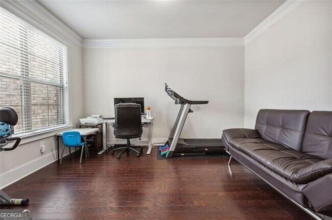 Building Photo - 1645 Dahlia Dr