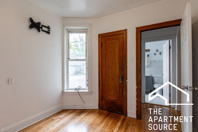 Foto del edificio - 6855 W Addison St