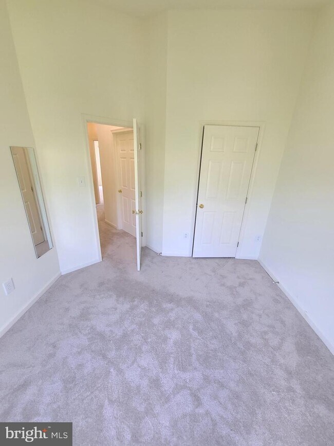 10 Rosebay Ct, Germantown, MD 20874 Townhome Rentals in Germantown MD