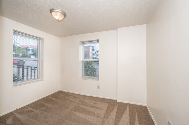 Foto del edificio - Euclid Court