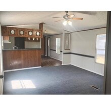 Building Photo - 2301 Parrott Dr