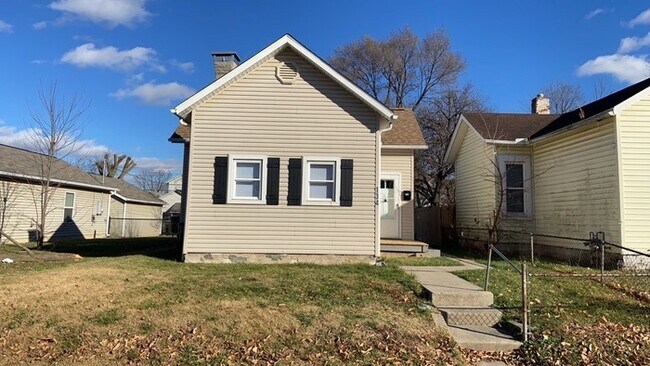 Building Photo - 134 S. Garfield St.