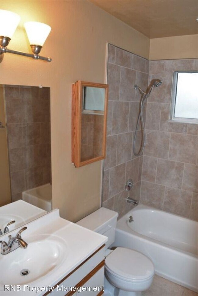 Building Photo - 3 br, 1 bath House - 7334 Grenola Way