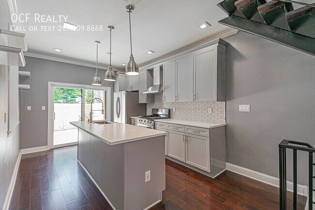 Foto del edificio - Gorgeous Four Bedroom Home in Point Breeze