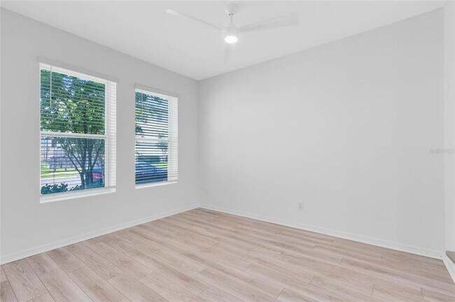 Foto del edificio - 8472 Sperry St
