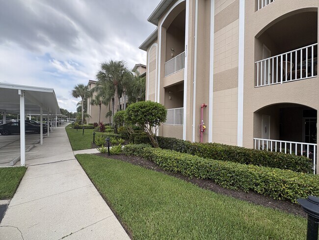 Foto del edificio - 2710 Cypress Trace Cir