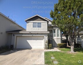 Building Photo - 3519 E Balmoral Dr