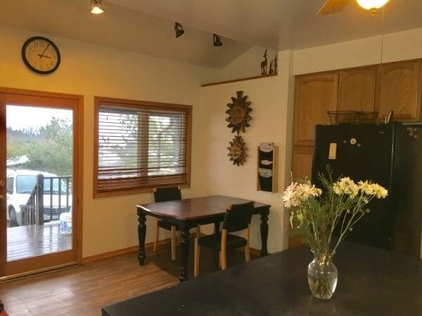 Foto del edificio - 6496 Co Rd K