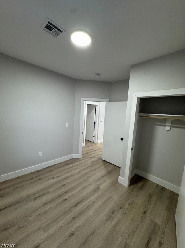 Foto del edificio - 859 S 16th St