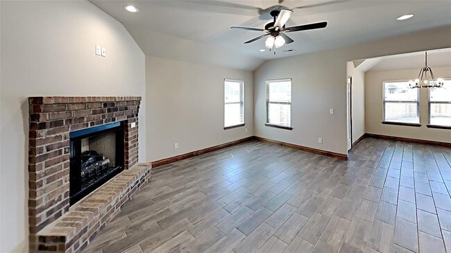 Building Photo - 14301 Peach Tree Dr