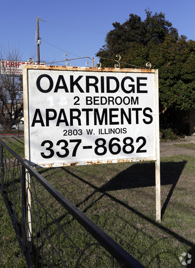 Foto del edificio - Oakridge Apartments