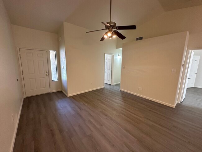 Foto del edificio - 2776 S Avenue 2 1/2 E