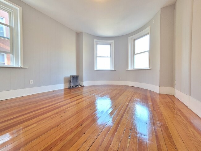 Building Photo - 43 Mount Pleasant Ave