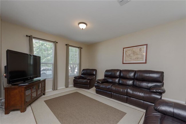 Foto del edificio - 8108 Swan Park Dr