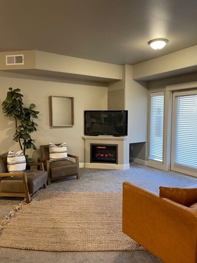 Interior Photo - The Reserve at Brookswood
