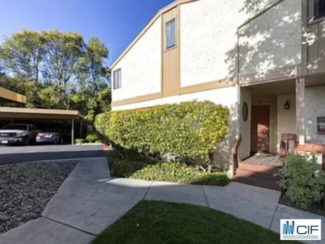 Building Photo - Spacious Condo in Seacliff-Corner Unit- 2 ...