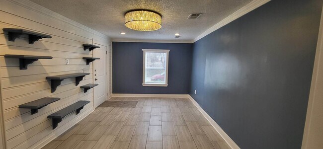 Foto del edificio - 8724 E Roberts St