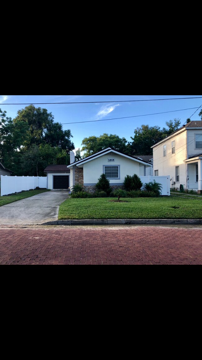 Building Photo - 1313 Catherine st