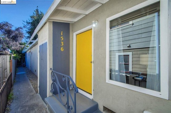 Building Photo - 1536 Carleton Street - A