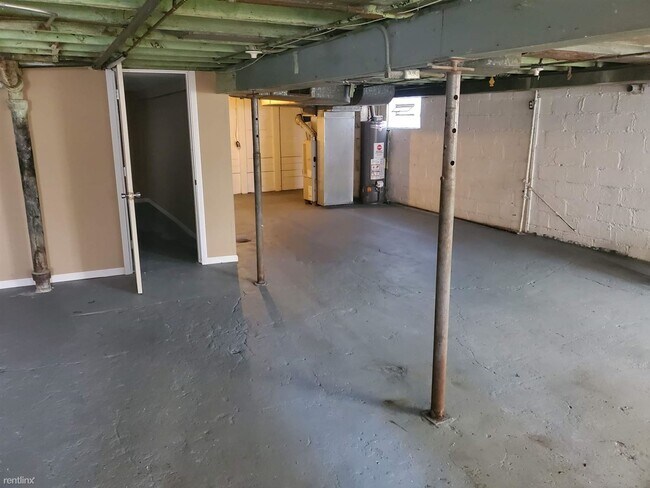 Building Photo - 3 br, 1 bath House - 544 Mount St