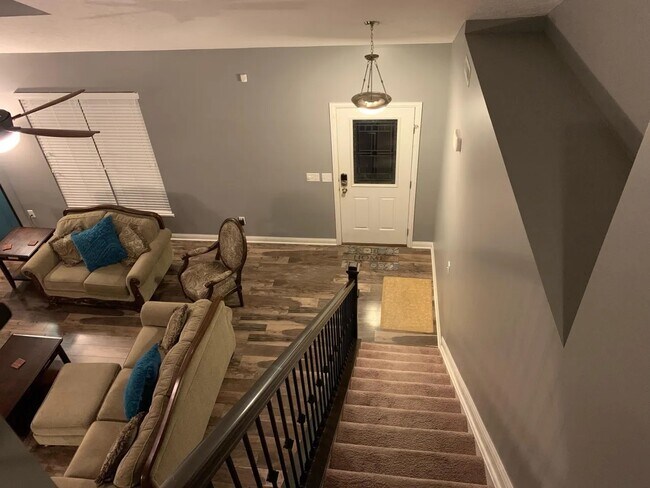 Foto del edificio - 7873 Waggoner Trace Dr