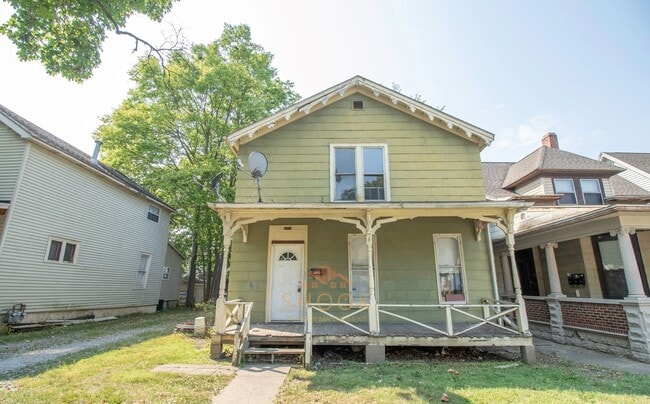 Photo - 822 N 7th St Apartment