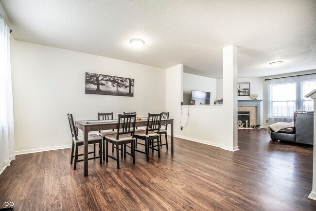 Building Photo - 9462 W Stargazer Dr