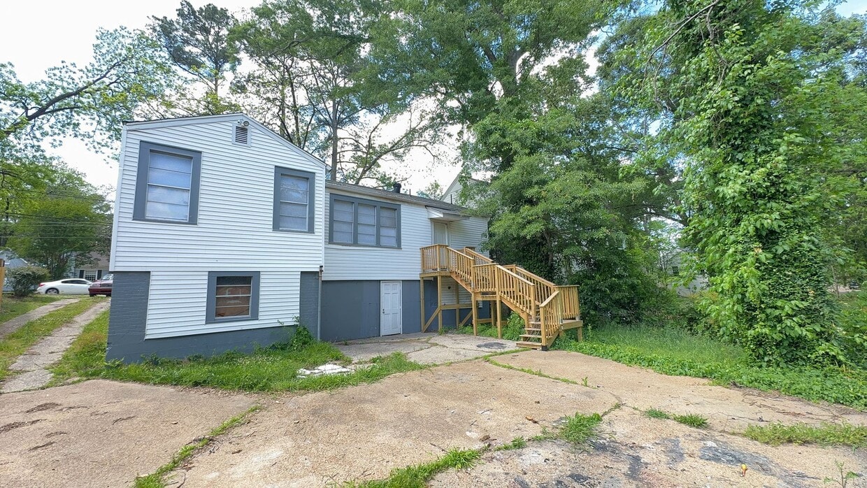 Photo - 4052 N State St