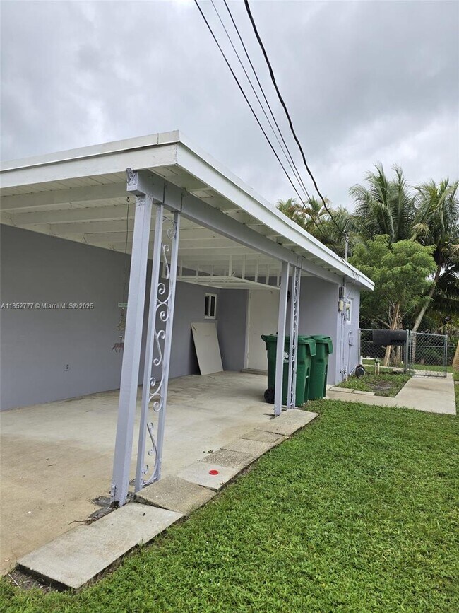 Foto del edificio - 5189 SW 95th Ave