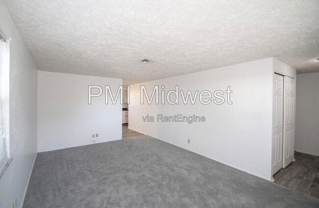 Building Photo - 8636 E Edgewood Ave