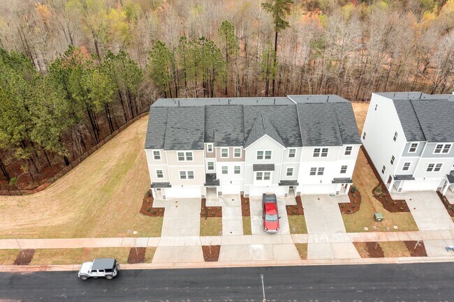 Foto del edificio - 1117 Lily Loch Ln